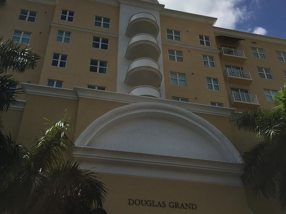 2nd image of 50 Menores Ave APT 825