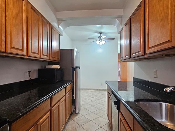 2nd image of 3061 32nd St #1