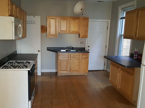 3rd image of 2217 N Seeley Ave #3FRONT