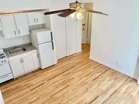 3rd image of 70 W 71st St #4G2