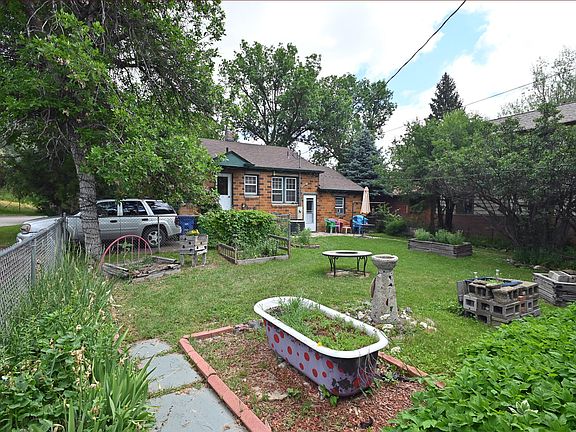 3rd image of 43 N Elk St