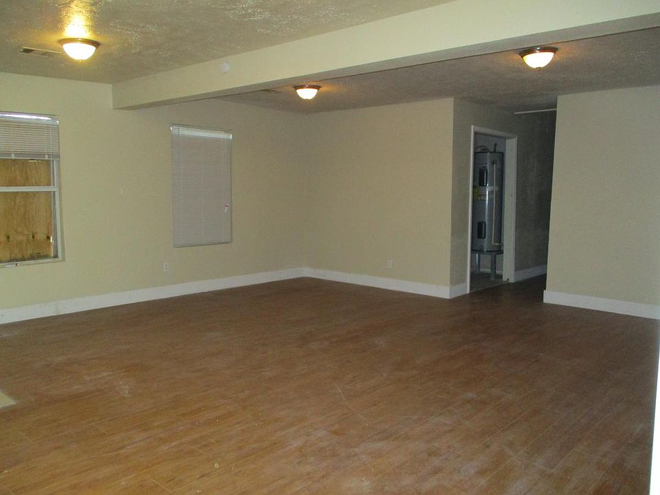 2nd image of 8019 Richland Dr