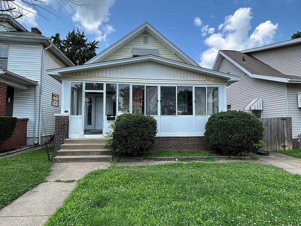 1st image of 722 E Delaware St