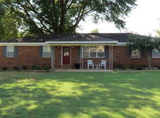 1600 Burroughs Ave, Muscle Shoals, AL 35661