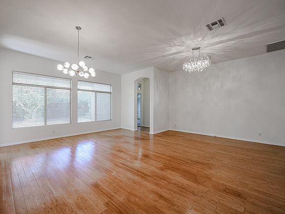 5th image of 331 W Indigo Dr