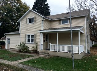302 N Randolph St, Princeton, IL 61356