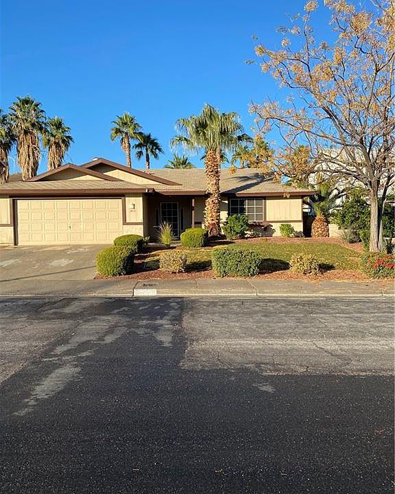 1st image of 2418 La Casa Dr