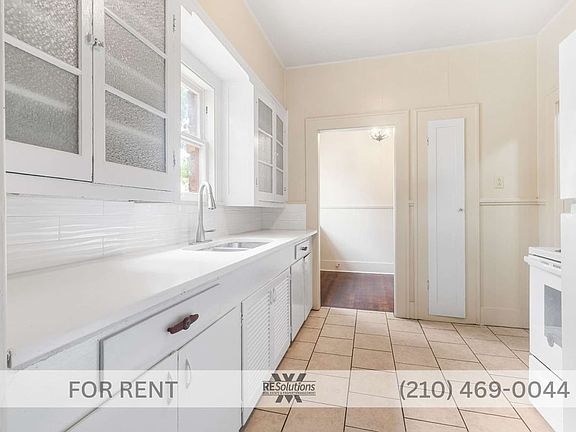 4th image of 1618 W Kings Hwy #1618