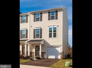 619 Columbus Dr, Spring City, PA 19475
