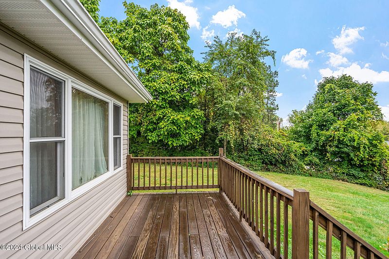 2nd image of 141 Winnie Avenue