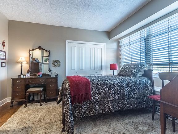 2nd image of 333 W Meyer Blvd APT 610