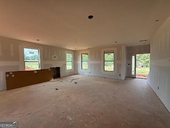 4th image of 986 S Laney Rd