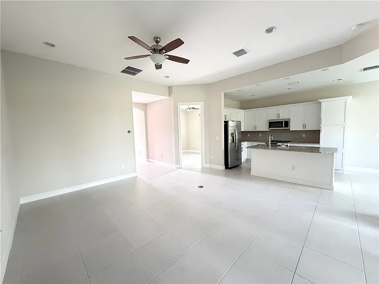 6148 Bella Rosa Ln — Photo 6