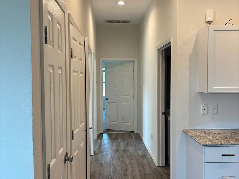 524 Wood Dr — Photo 13