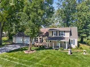 3918 Woodhill Dr, Fort Wayne, IN 46804