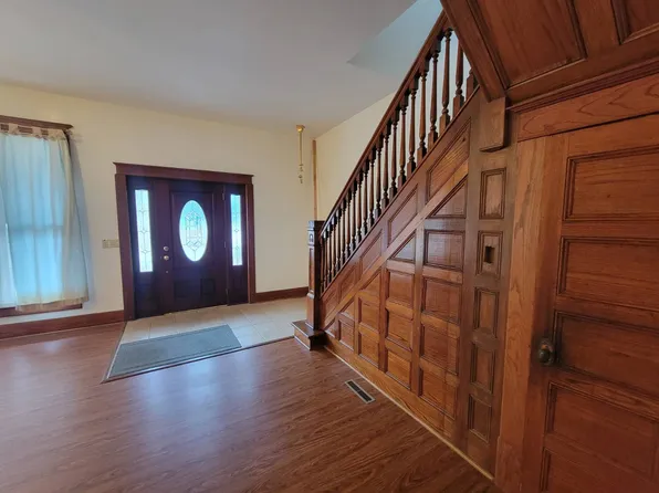 603 9th St, Pawnee City, NE 68420