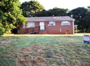 244 Vanmar Dr, Lexington, NC 27295