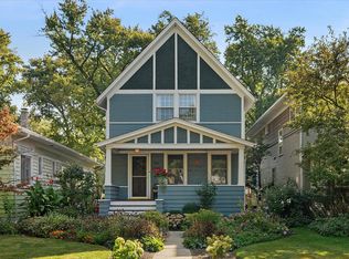 222 S Cuyler Ave, Oak Park, IL 60302