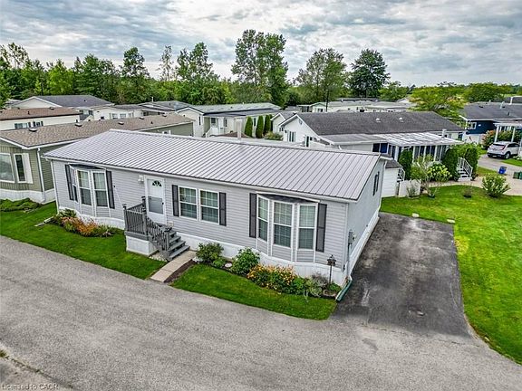 2nd image of 3033 Townline Rd #343