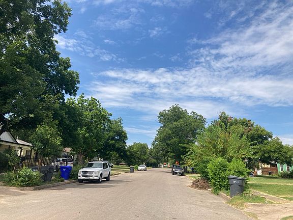 5th image of 2701 Mitchell Ave