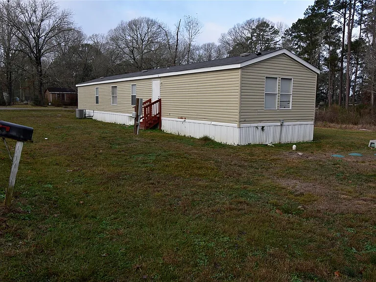 2 Lake View Ln — Photo 28