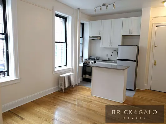 Rented by BRICK & GALO REALTY CORP | media 2