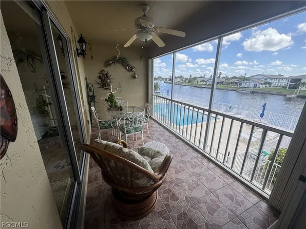 4417 Country Club Blvd APT B8, Cape Coral, FL 33904