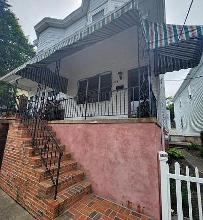 2nd image of 423 Adams St