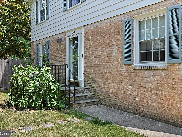 5267 Leestone Ct — Photo 3