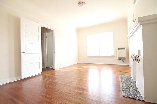 1141 Echo Park Ave Photo 1