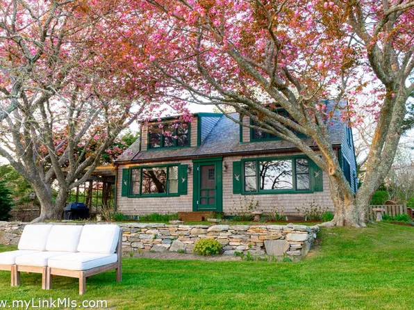 54 & 56 Meadow View Dr, Nantucket, MA 02554