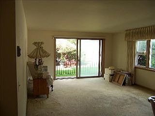 2nd image of 6534 N Northwest Hwy #A