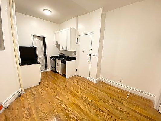 5th image of 418 E 73rd St #1WE