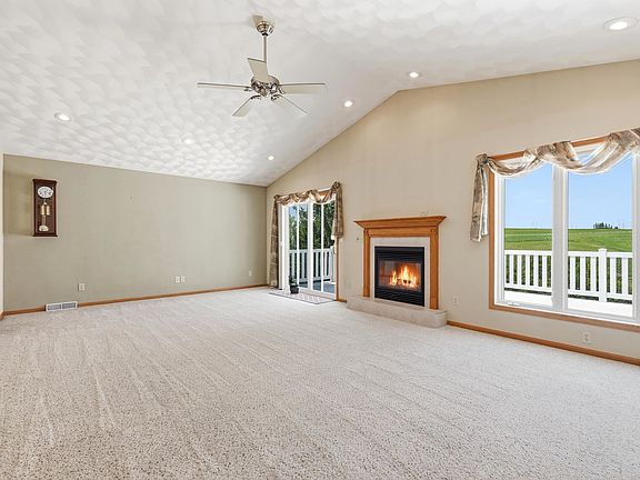 2nd image of 6109 Willow Brook Dr