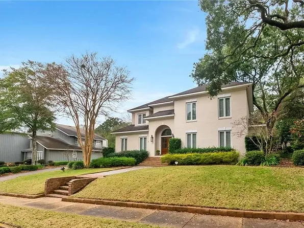 2124 Marchfield Dr E, Mobile, AL 36693