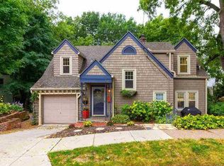 56 Kenwood Ave, Davenport, IA 52803