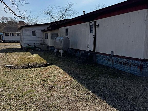 4th image of 29391 White St