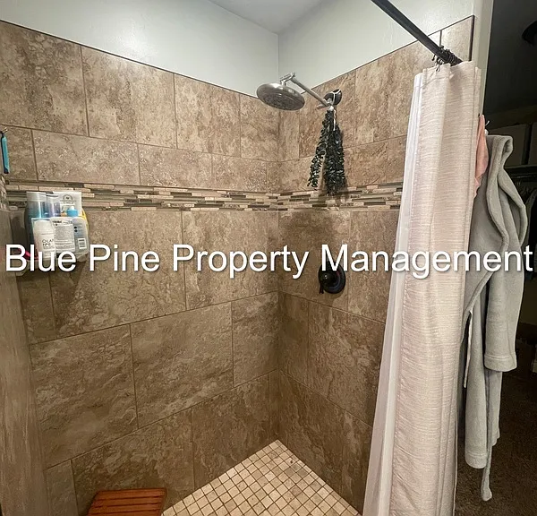 565 Pioneer Rd #106 — Photo 11