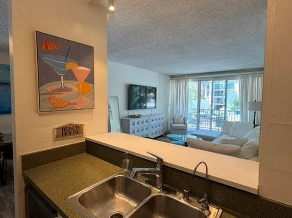 300 S Prospectors Rd, Diamond Bar, CA 91765