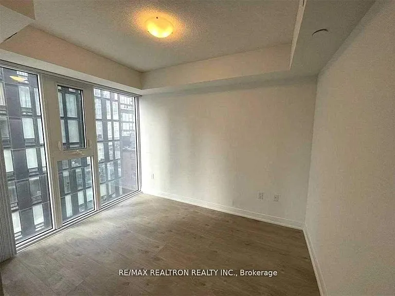 50 Wellesley St E #1111 — Photo 13