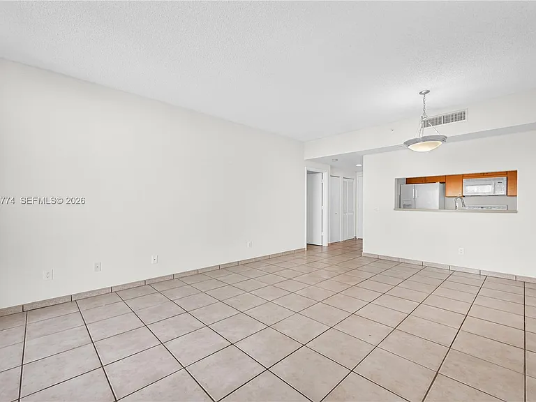 2475 Brickell Ave — Photo 17