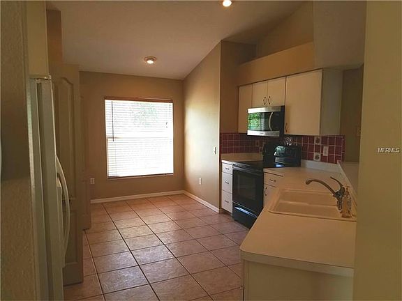5th image of 3901 Bellewater Blvd