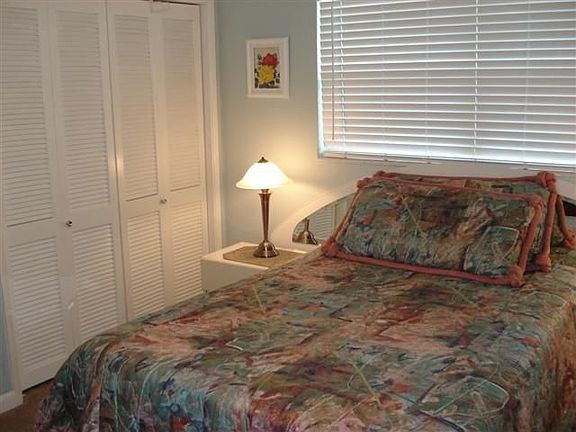 2nd image of 1510 SE 15th St APT 107