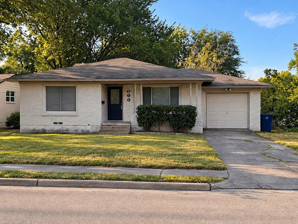 214 Carolyn Dr