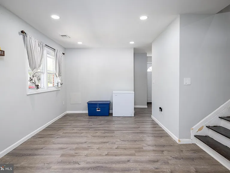 21 Dixmont Ave — Photo 5