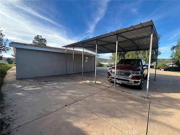3rd image of 40481 Sage Rd