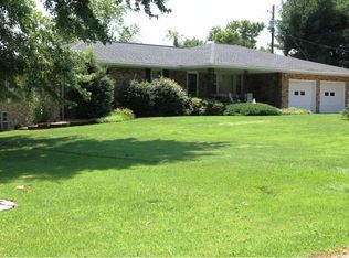 604 Coffeetree Ln, Evansville, IN 47712