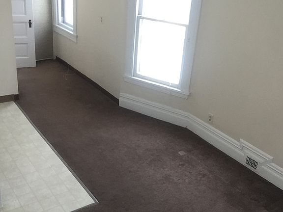 5th image of 2314 Bryant Ave S #4