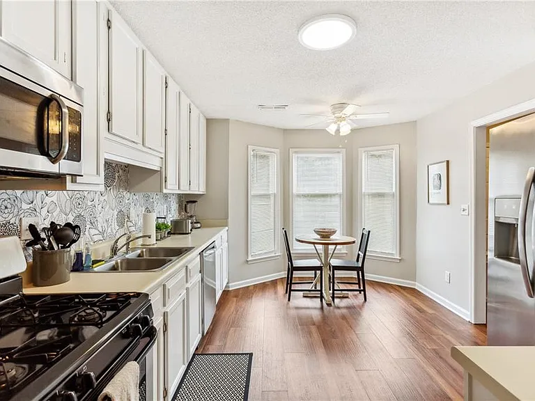 1166 Magnolia Way SE — Photo 11