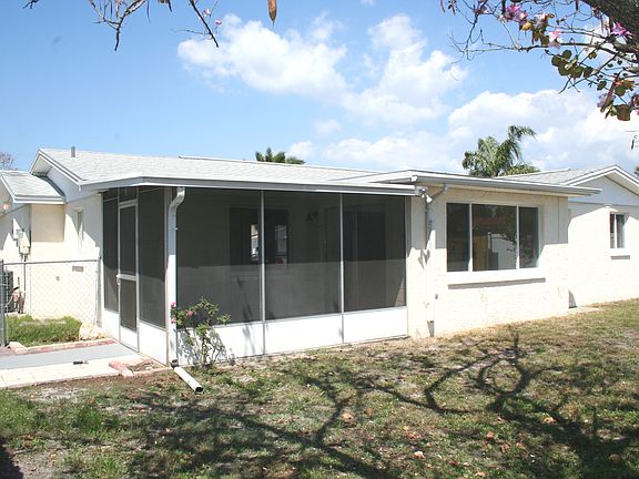 Home rear & lanai